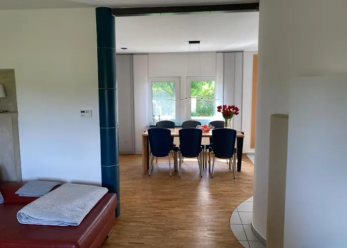 Altes Zoellnerhaus 37 *